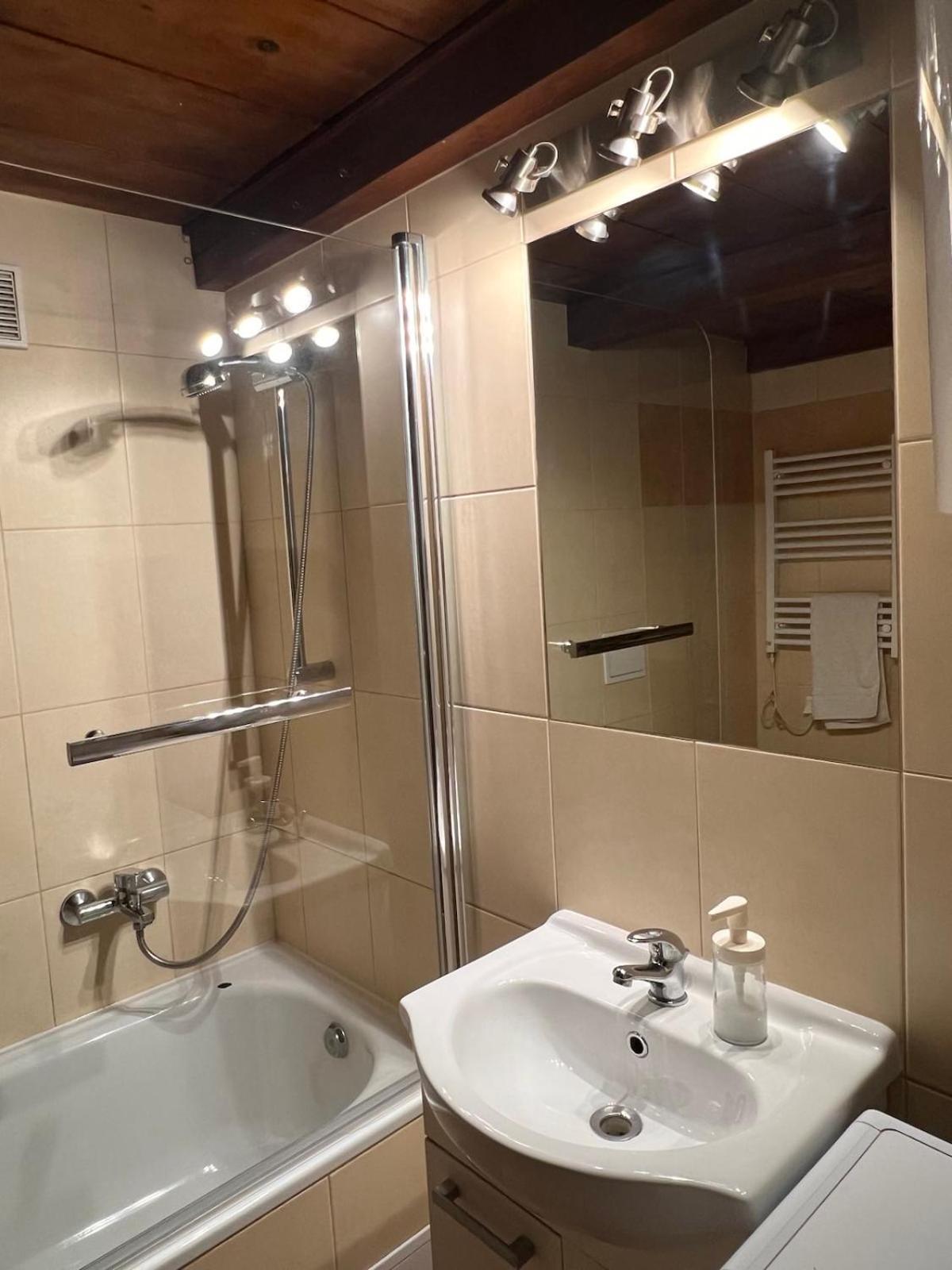 St Gertruda Apartment Free Parking Citybeat#2 Krasków Eksteriør bilde